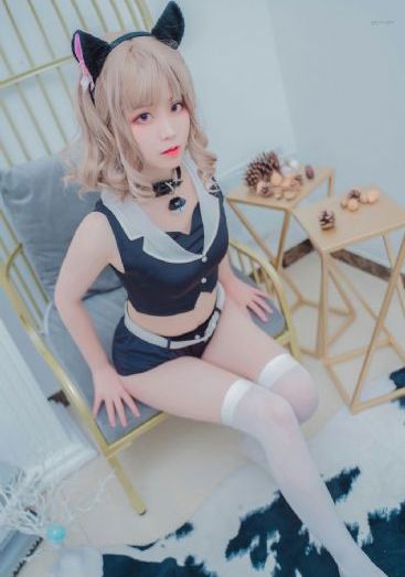 欧美海边美女图片_BD动漫免费观看