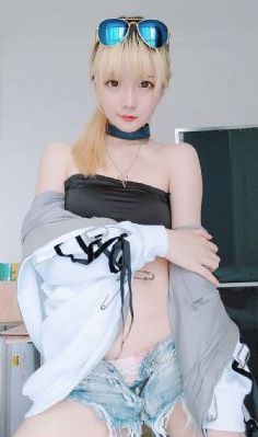 欧美大胸妹图片大全_BD英语免费观看超清