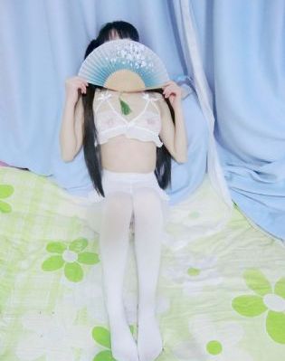 不卡在线日韩av_DVD高清在线