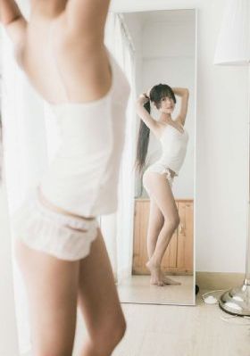 欧美女明星街拍生活照_HD高清视频观看