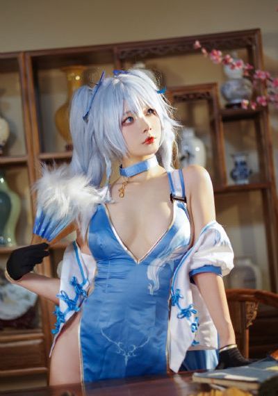 老师扒开粉嫩小泬让我添_1080P高清完整版播放