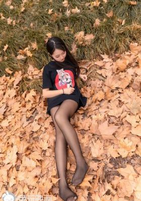 欧美胸部纹身_720电影完整版在线观看
