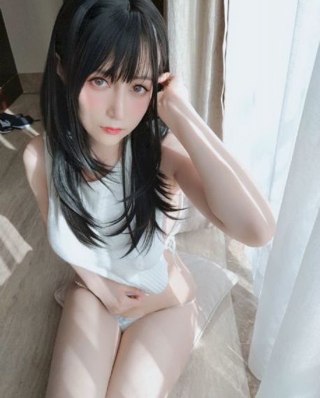 日本妹子打欧美女子_1080HD在线观看