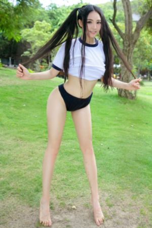 欧美女睡衣_HD免费播放