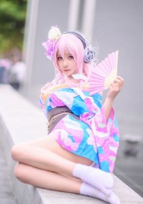欧美最大胆的人体艺术_超清日韩免费观看