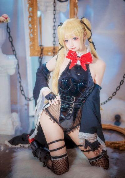 欧美服装模特t台高清_DVD手机免费观看完整
